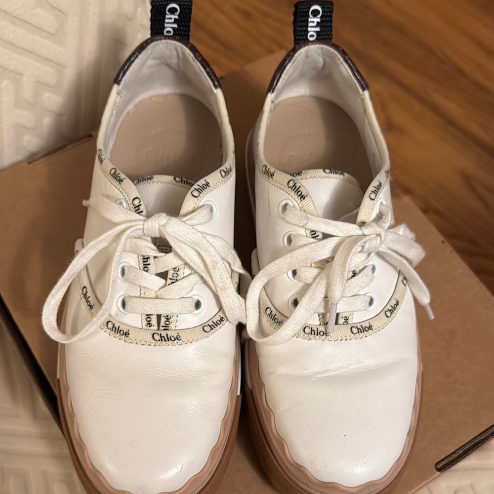 100% authentic Chloe White Sneakers Minimalist Design